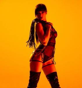 Ic&ocirc;ne domination SM &ndash; T&eacute;l&eacute;phone rose et soumission forc&eacute;e